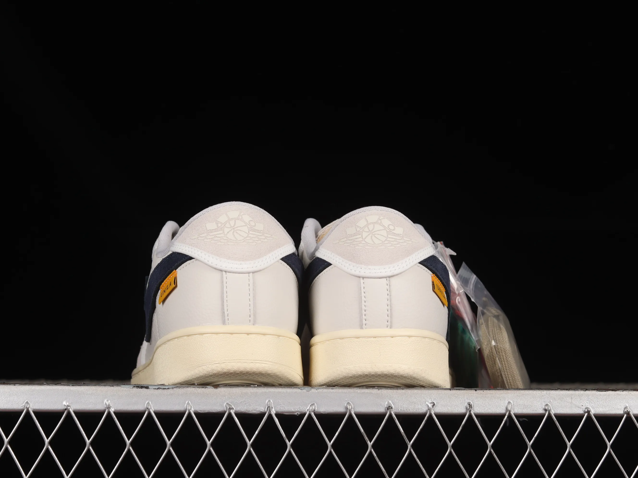 All categories Air Jordan Jordan series basketball shoes Air Jordan 1 Low Uion LA x Air Jordan AJ1 KO Low joint white gray low-top retro basketball shoes DZ4864-100